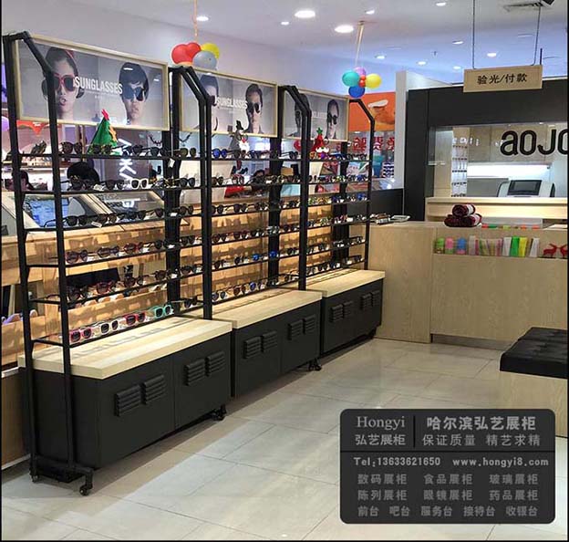 哈爾濱烤漆展柜保養技巧